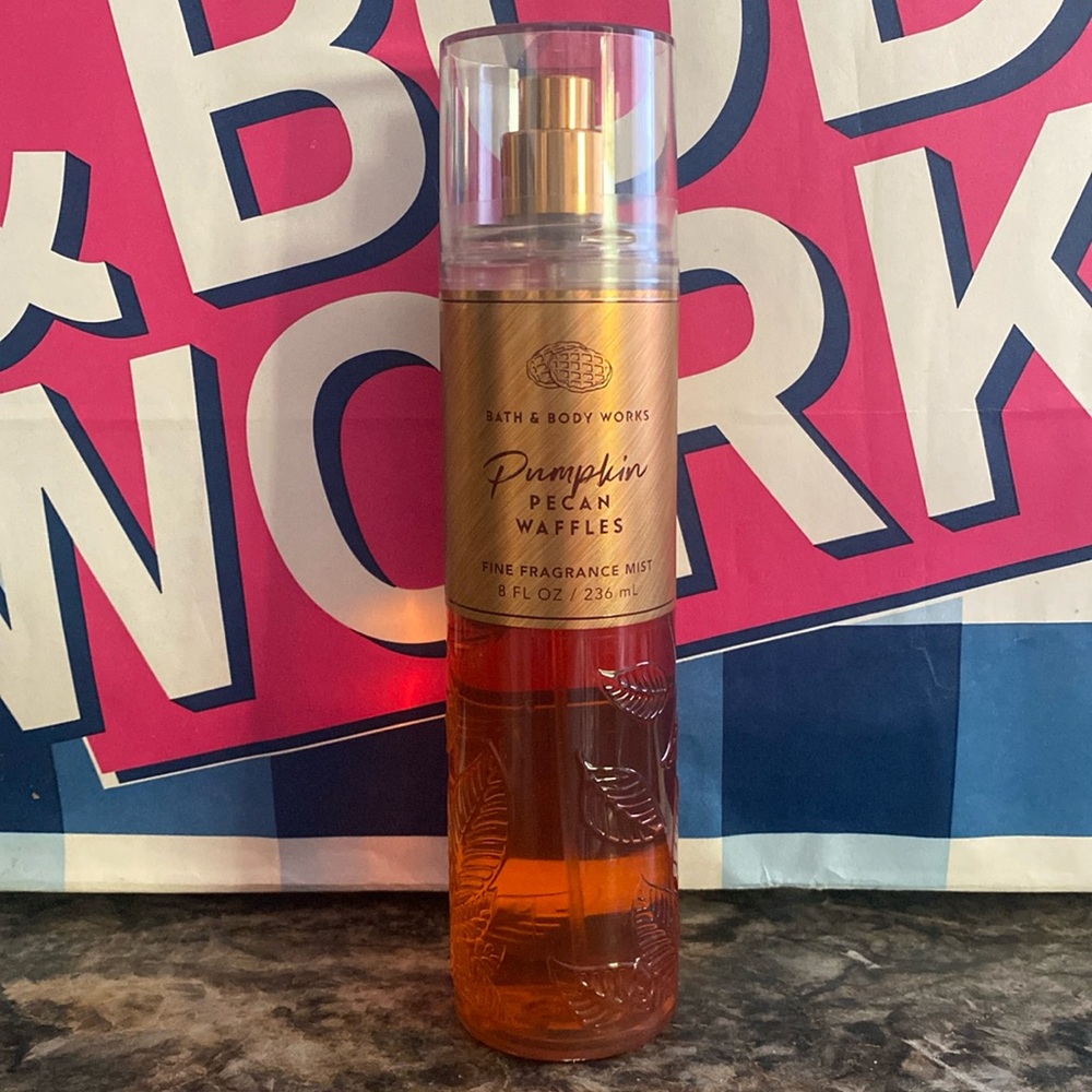 Bath & Body Works Pumpkin Pecan Waffles 97% full